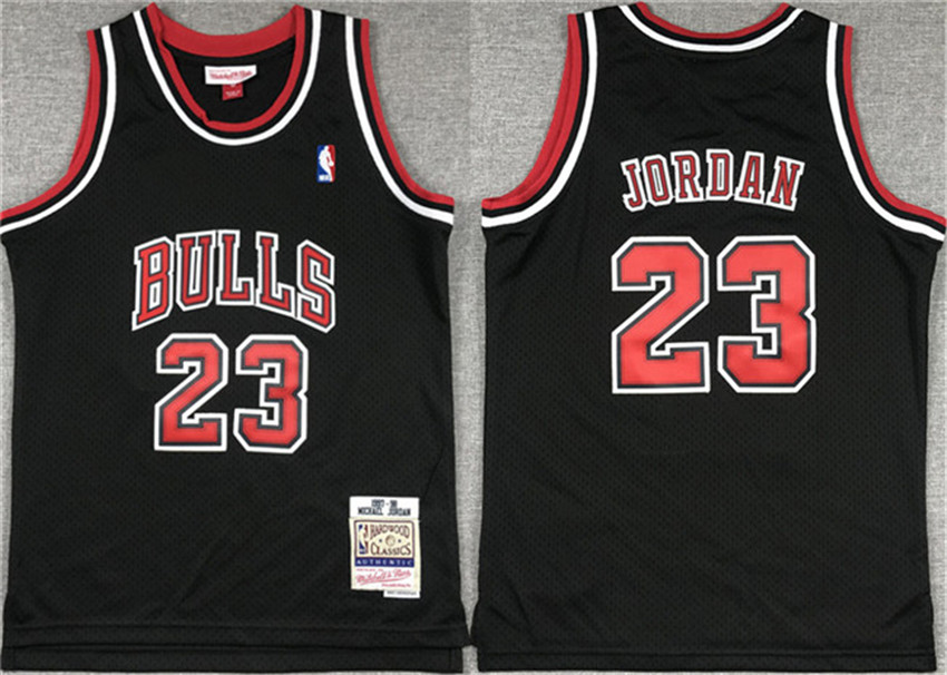 Youth Black Chicago Bulls #23 Michael Jordan Stitched Basketball Jersey